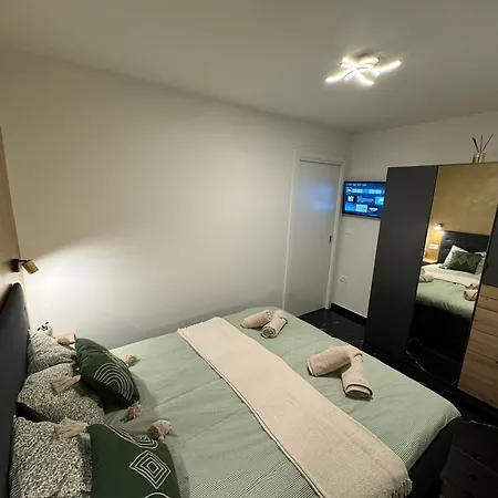 Westate Modern In Old Town - Free Parking Apartment