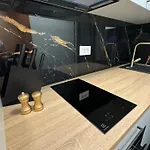 Westate Modern In Old Town - Free Parking Apartment *