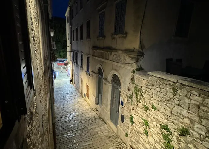 Westate Modern In Old Town - Free Parking