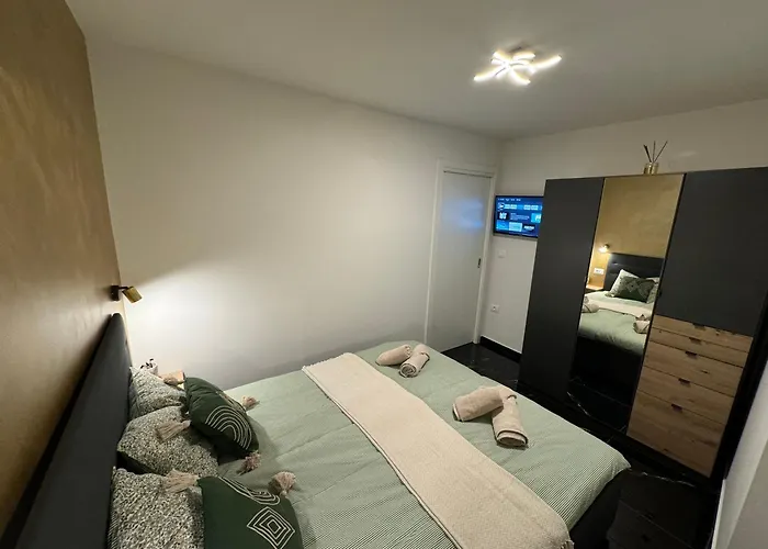 Westate Modern In Old Town - Free Parking 아파트